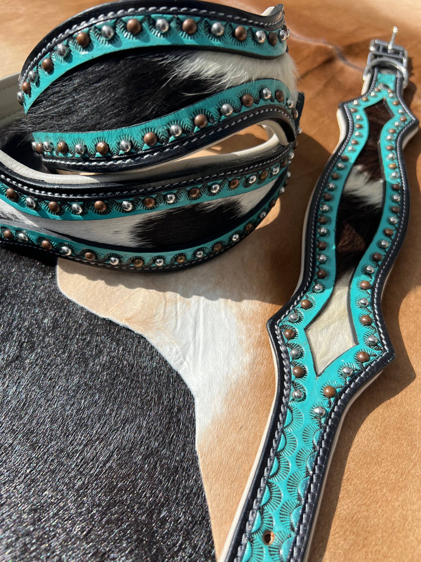 Hair On Cowhide Scalloped Turquoise Dog Collar
